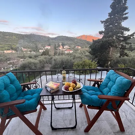 Achilleas Deluxe αpartment -pet Friendly-parking-mountain View