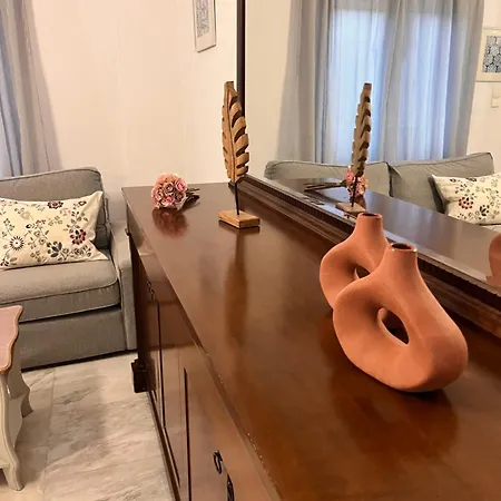 Achilleas Deluxe αpartment -pet Friendly-parking-mountain View Holiday home