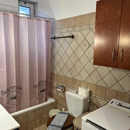 Holiday home Achilleas Deluxe αpartment -pet Friendly-parking-mountain View