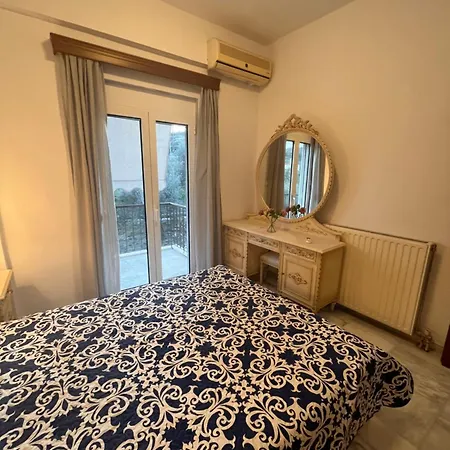 Holiday home Achilleas Deluxe αpartment -pet Friendly-parking-mountain View