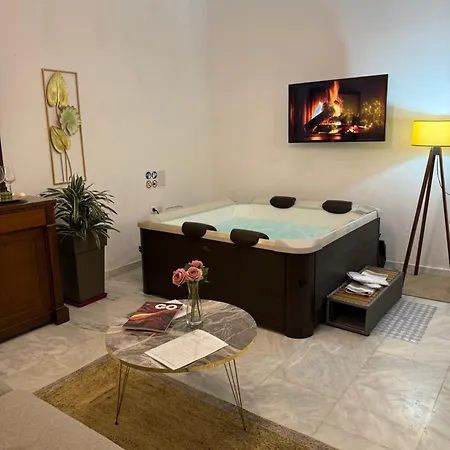 Achilleas Deluxe αpartment -pet Friendly-parking-mountain View Holiday home