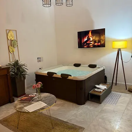 Achilleas Deluxe αpartment -pet Friendly-parking-mountain View Holiday home