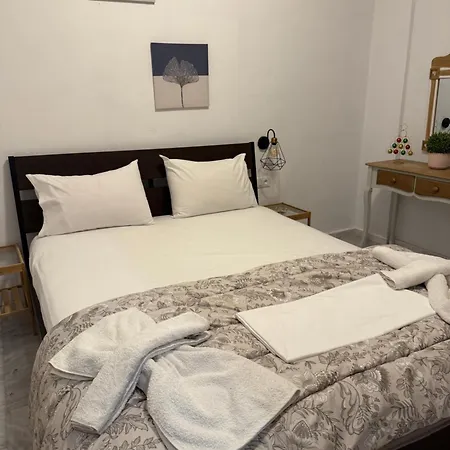 Holiday home Achilleas Deluxe αpartment -pet Friendly-parking-mountain View *