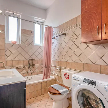 Achilleas Deluxe αpartment -pet Friendly-parking-mountain View